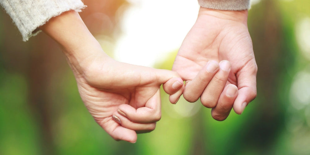 Bagues de promesse : signification, conseils pour bien choisir