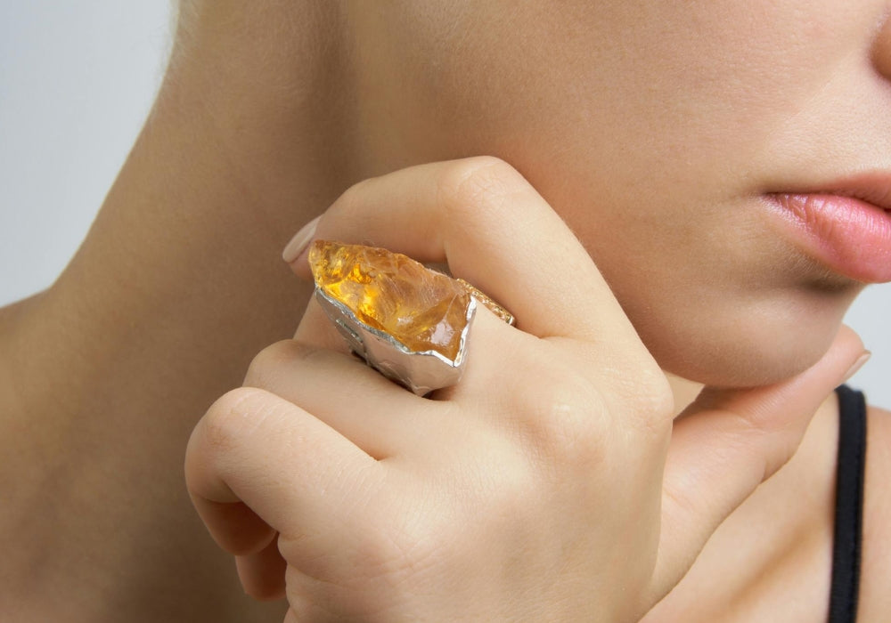 Citrine : vertus, propriétés et signification de la pierre
