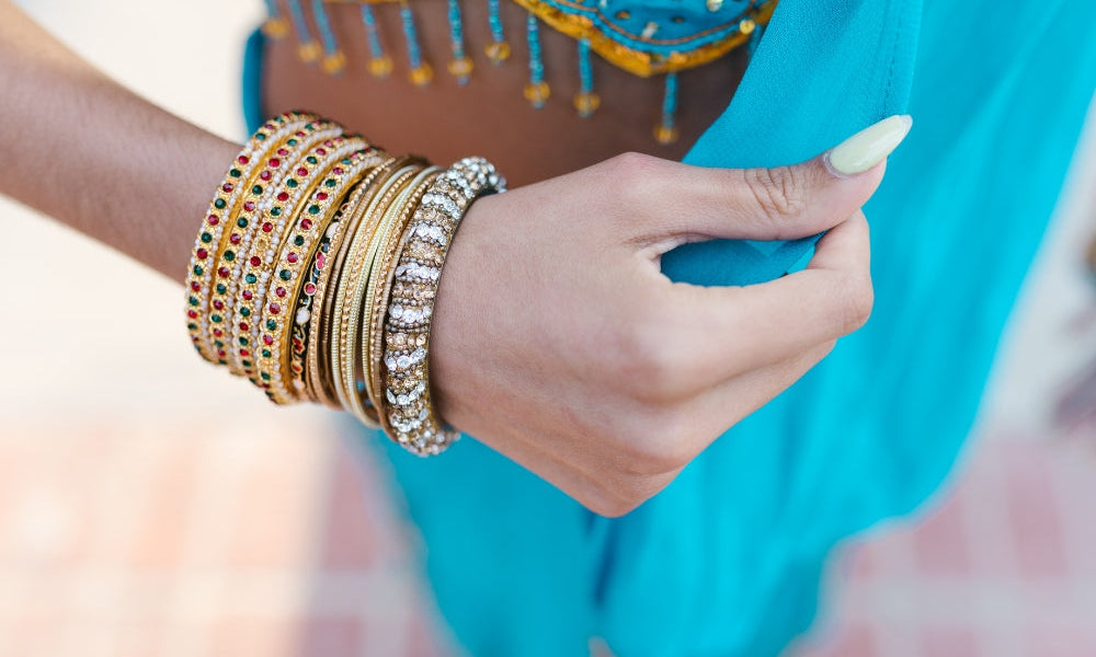 Comment associer des bijoux en or et en argent ?