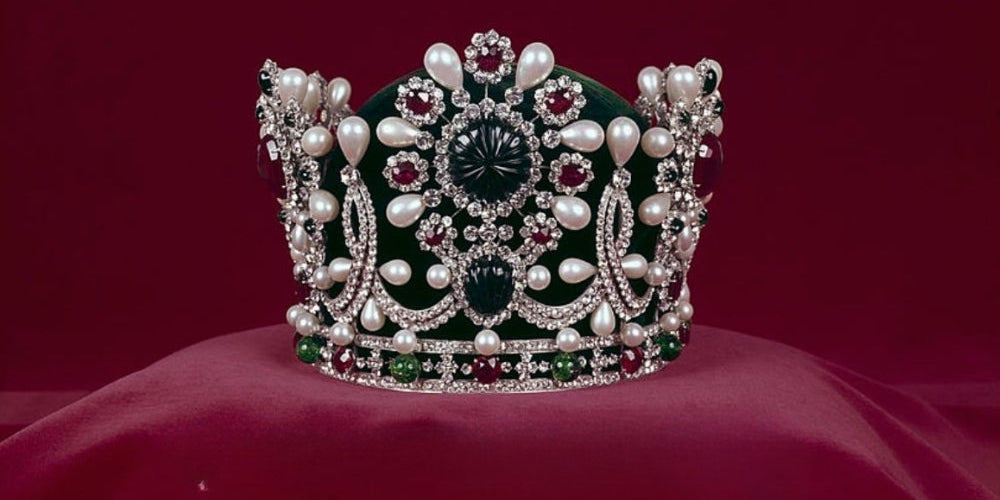 Actualité bijoux, que sont devenus les bijoux de Farah Diba ?