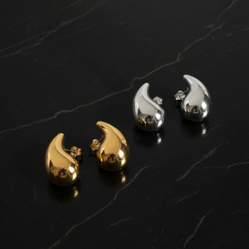 Boucles d'oreilles goutte d’eau épurée