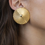 Boucles d’oreilles rondes texturées modernes – acier inoxydable PVD 18K