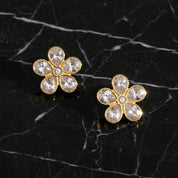 Boucle d'oreille puce fleur
