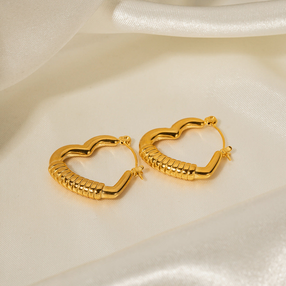 boucle d'oreil coeur
boucles d'oreilles coeurs