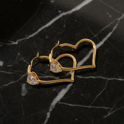 Boucles d’oreilles cœur doré 18K diamanté élégant