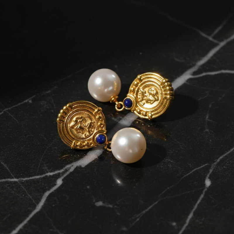 Boucles d'oreilles pendantes anciennes