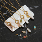 Collier personnalisé perle blanche et pierre de naissance