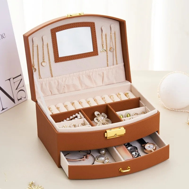 Boîte à bijoux moderne