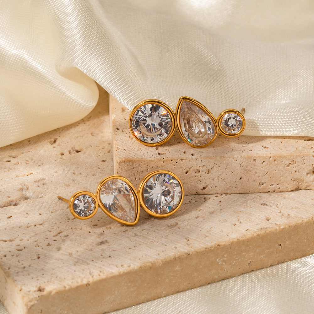 Boucle d'oreille puce strass
