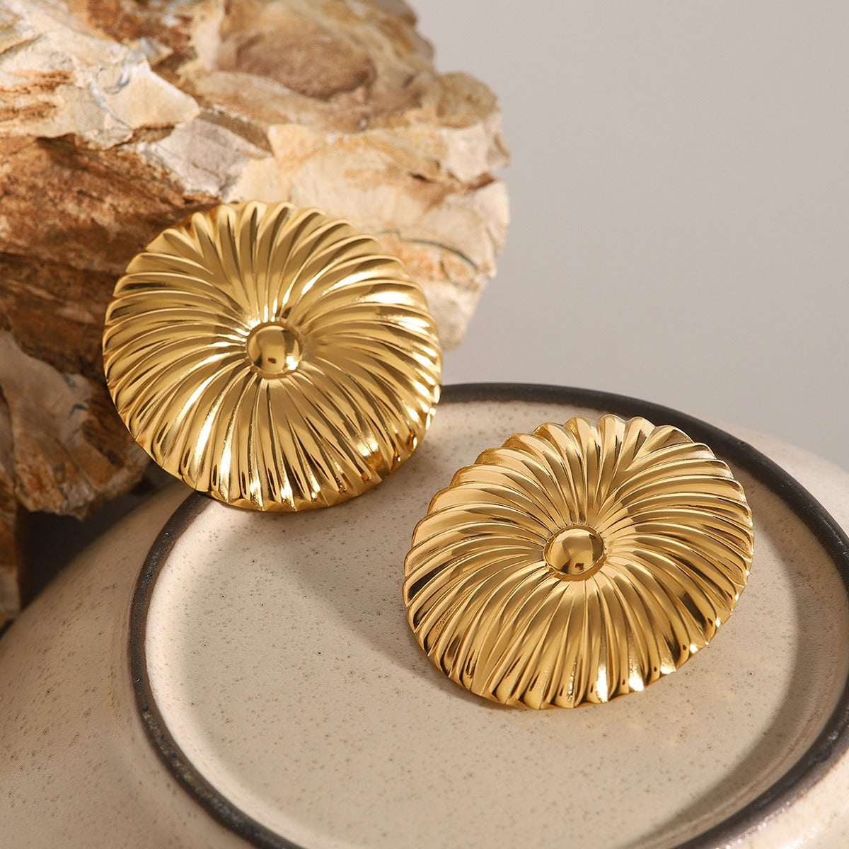 Boucles d'oreilles modernes