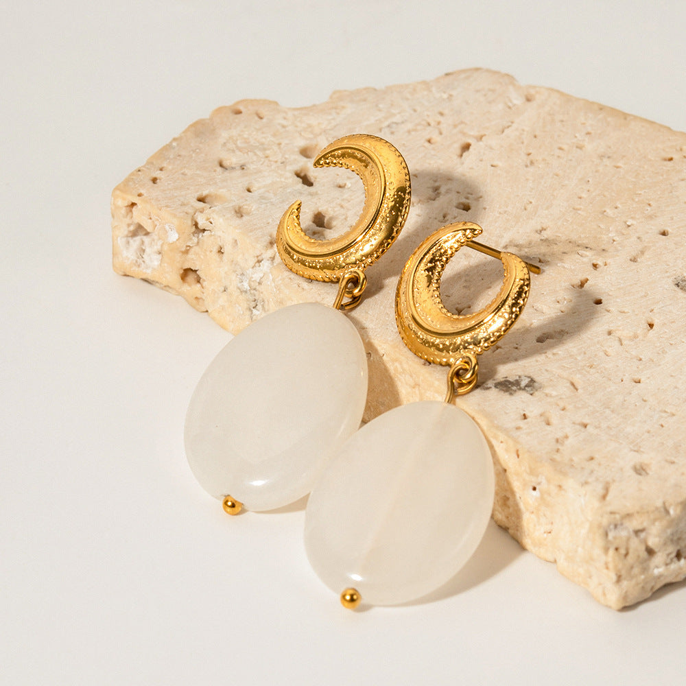 boucle d'oreille pendante dorée