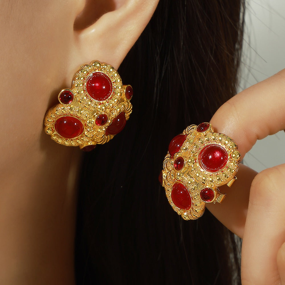 Boucles d’oreilles pierres – Finition florale en acier doré 18K