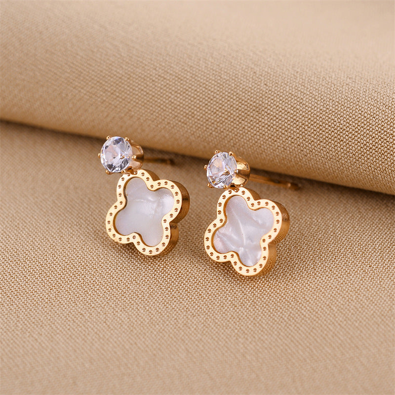 Boucles d’oreilles trèfles nacrés