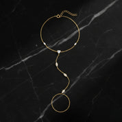 Bracelet 'Moréna' Chaîne Main en acier inoxydable et Zircons en forme Marquise