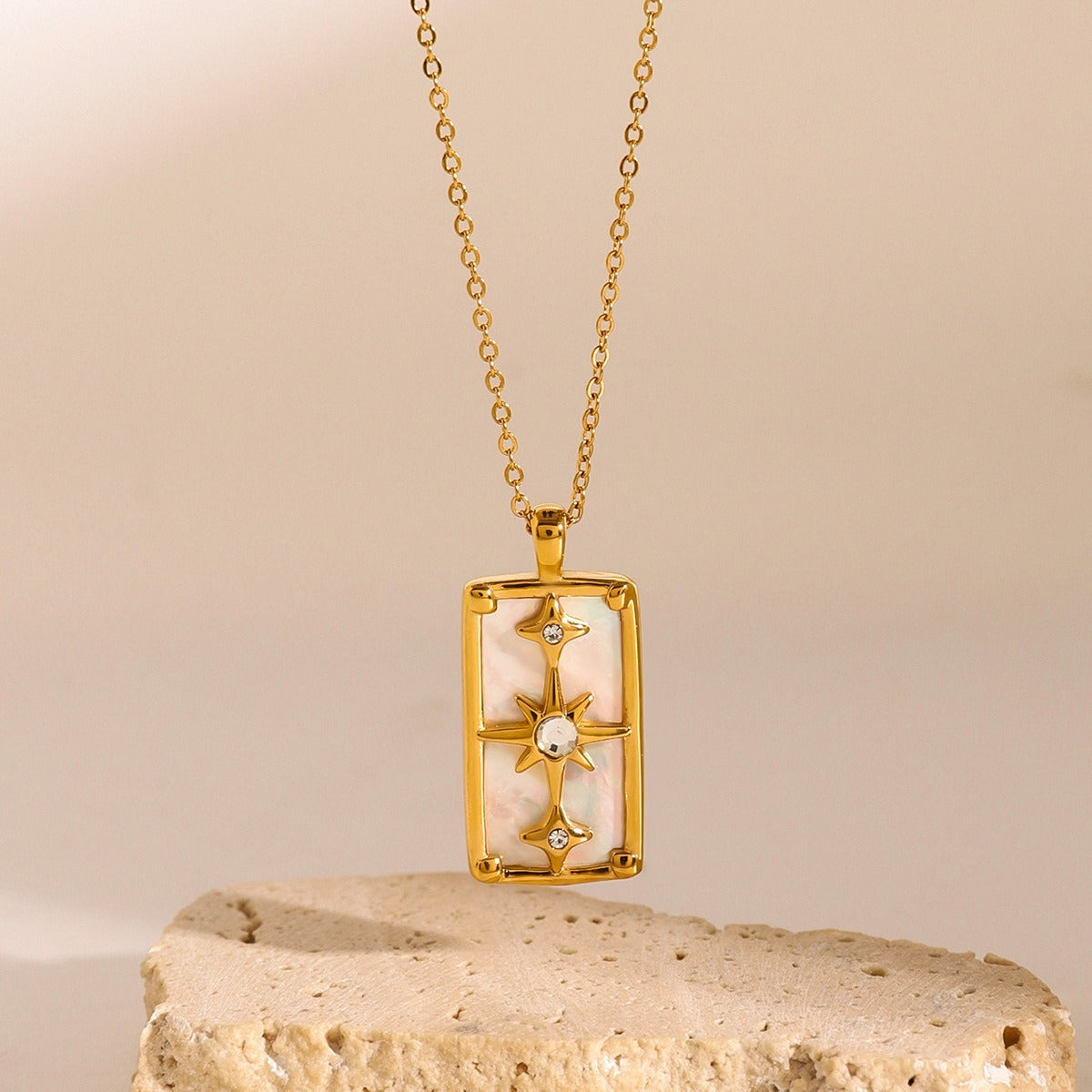 Collier 3 étoiles