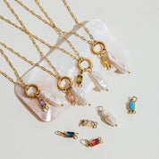 Collier personnalisé perle blanche et pierre de naissance