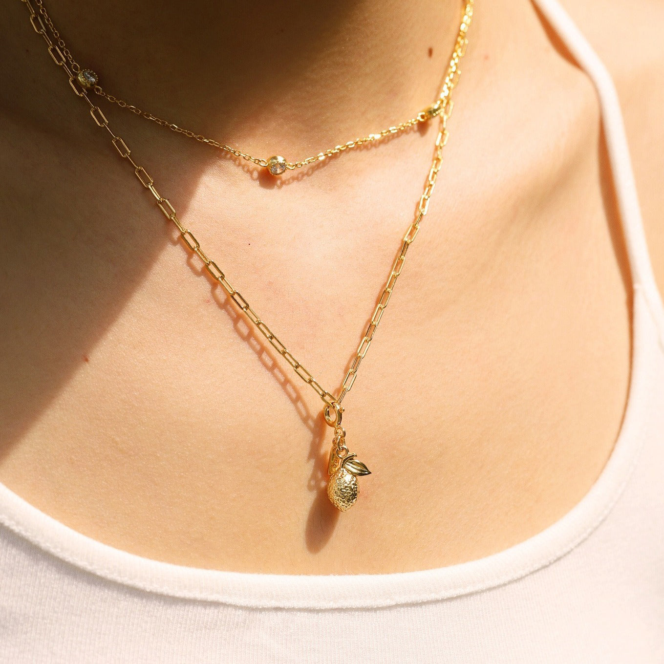 Créez votre collier personnalisé unique avec trois modèles et charms fruits