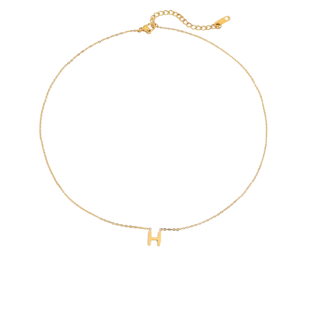 collier ras de cou avec initiale