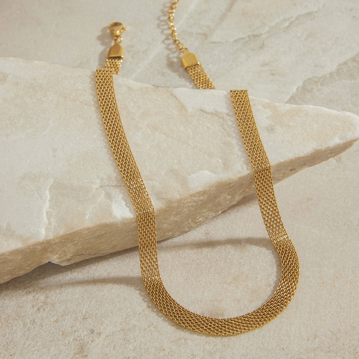 Collier ras de cou luxe