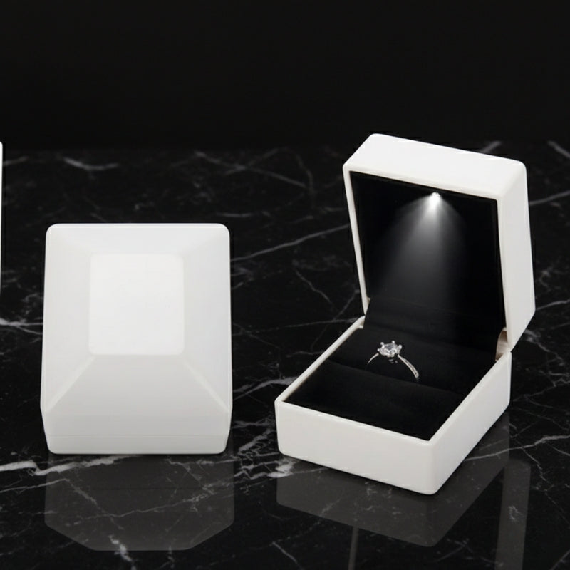 Écrin bague lumineux LED blanc, ecrin bague fiancaille luxe​