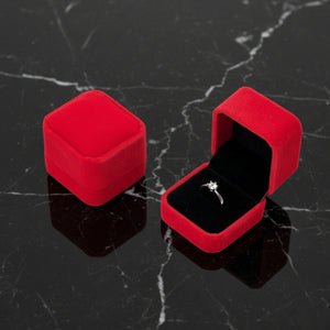 Écrin bague velours rouge