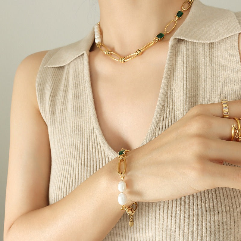 Parure perles blanches, pierres vertes avec collier et bracelet en acier inoxydable