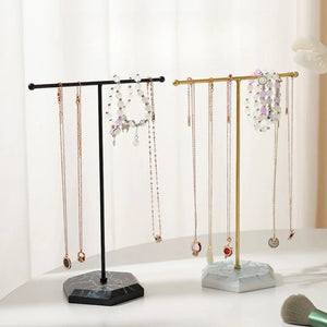 Présentoir colliers